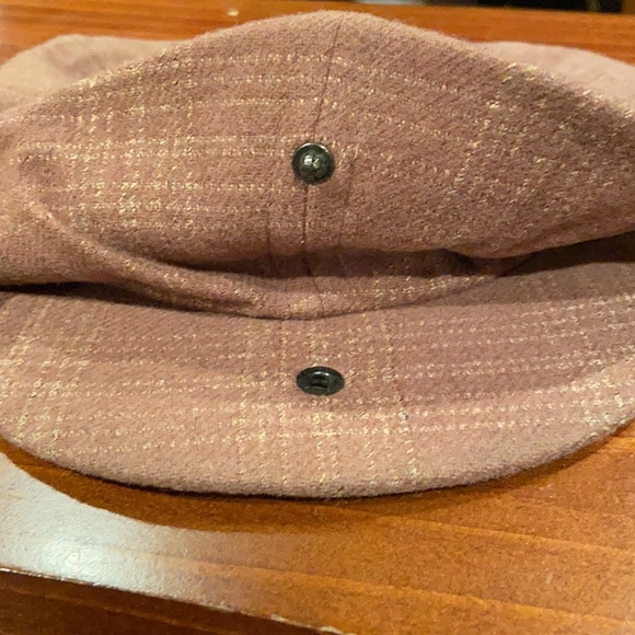 Vintage Wolfe’s Cap - Picture 2 of 7